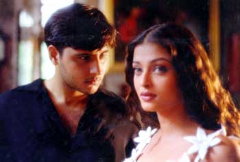  Abbas and Aishwarya in Kandukondain...